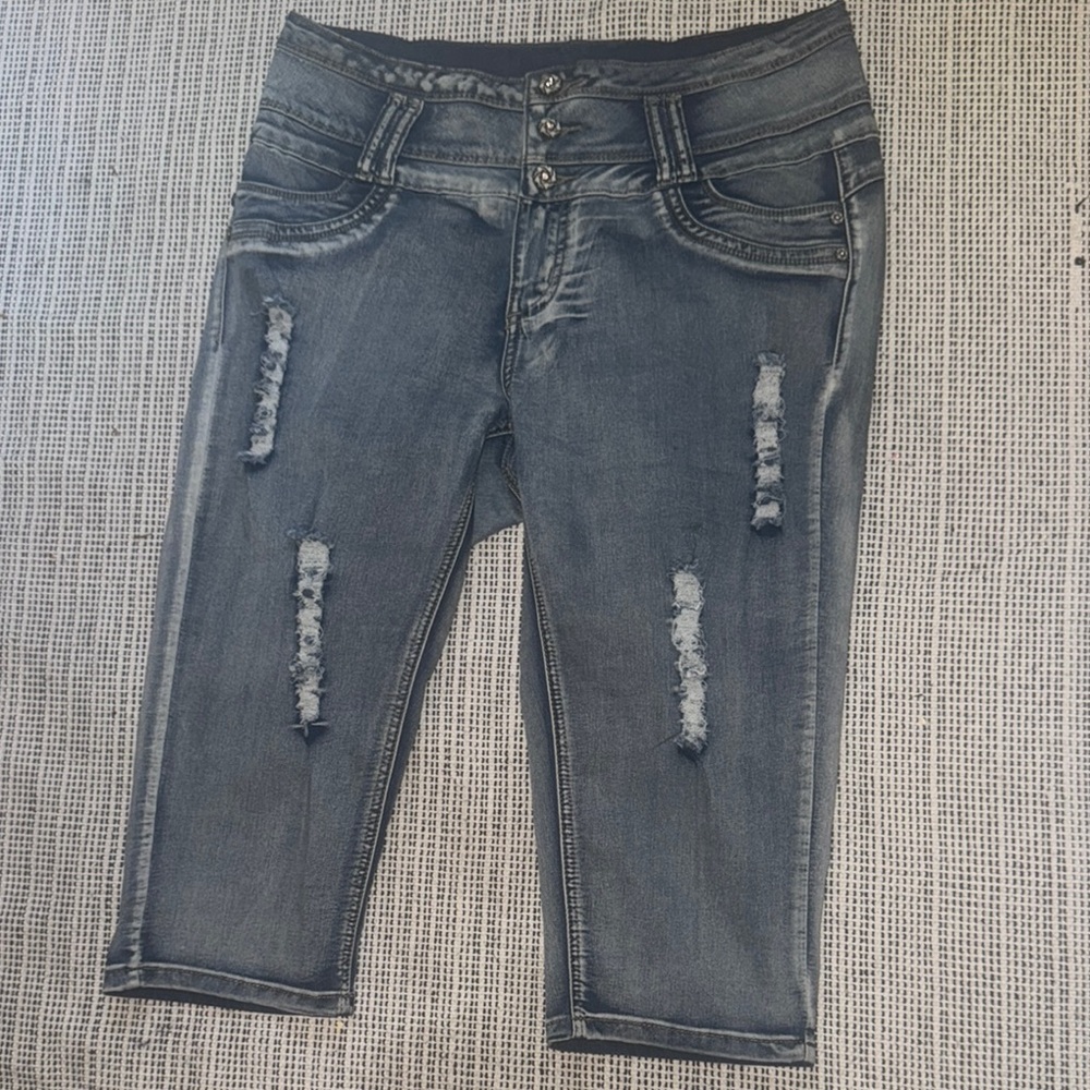 GOGO Blue Ankle Cropped Jeans